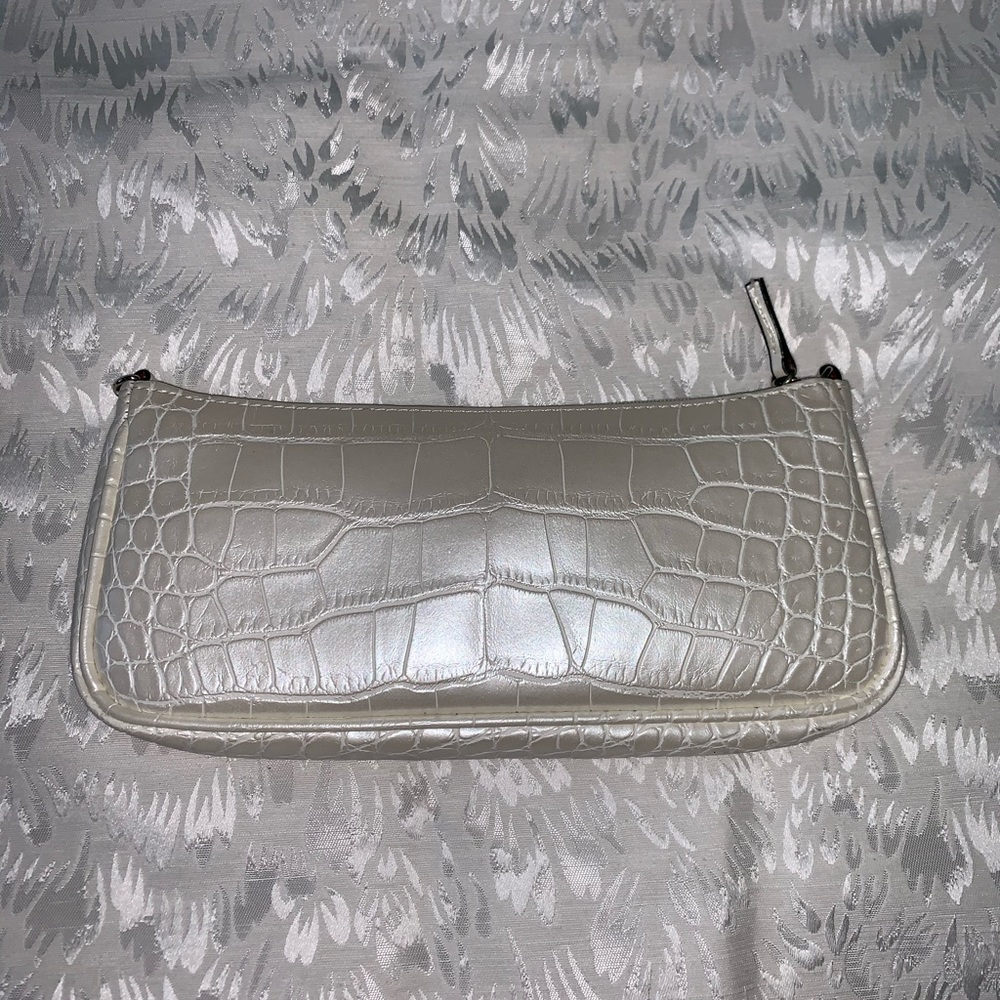Purse - Picture 2 of 2